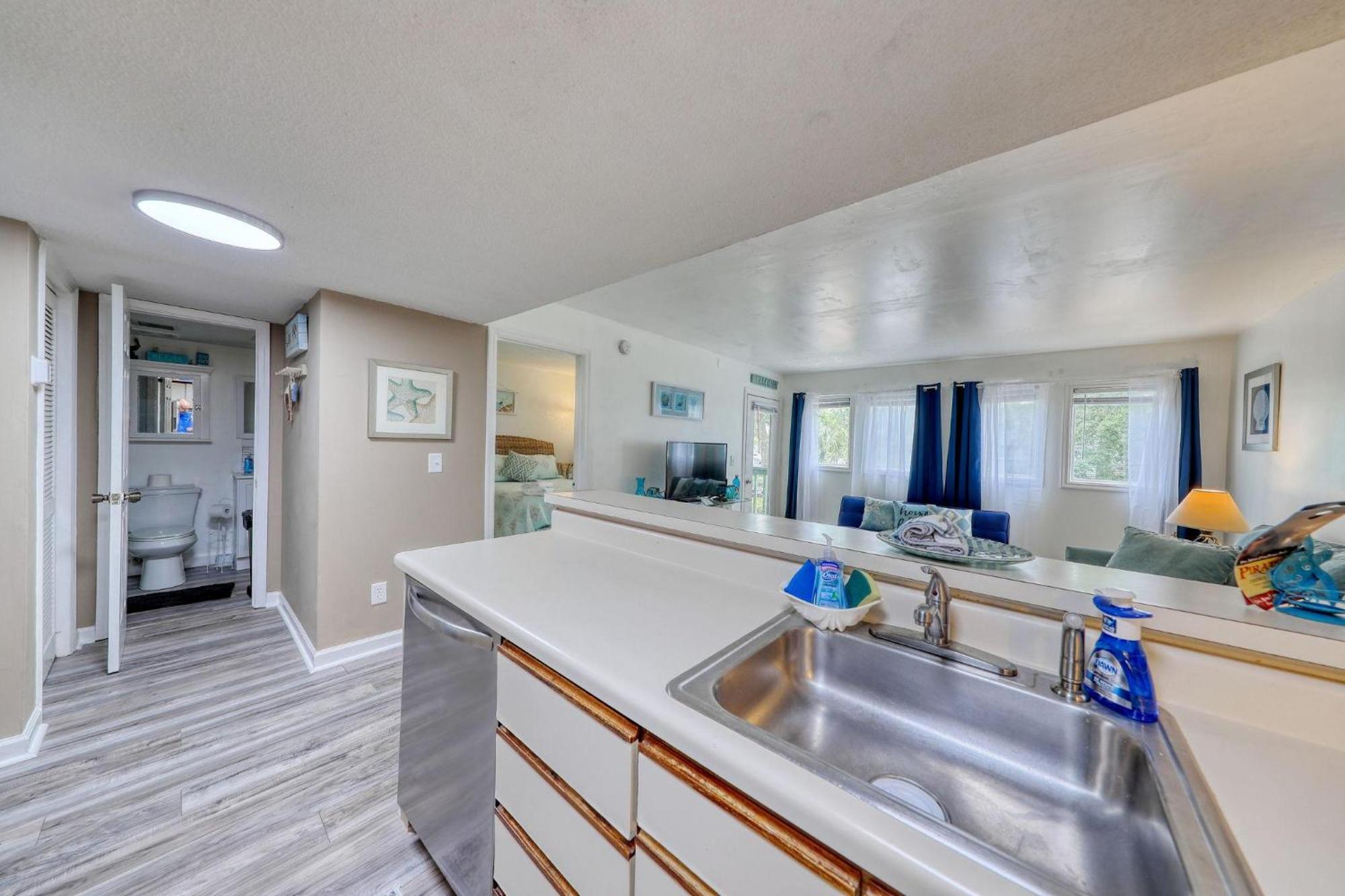 5905 S Kings Hwy, 4203 - Ocean Walk Sleeps 4 Villa Myrtle Beach Exterior photo